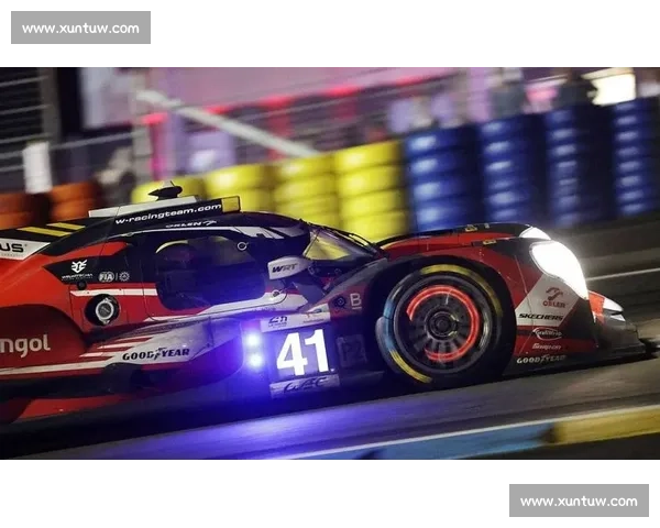 法拉利勒芒三连冠!中国车手叶一飞首登最高领奖台 法拉利勒芒三连冠!中国车手叶一飞首登最高领奖台